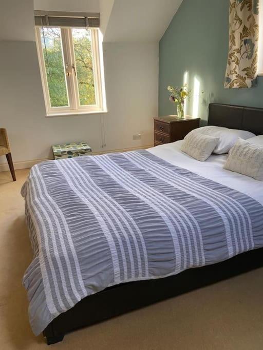 Stylish And Cosy Brecon Beacons Brynamman